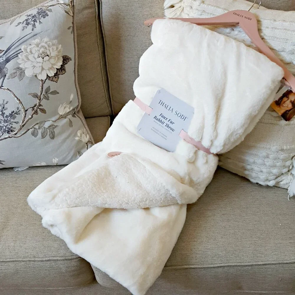 NEW! GORGEOUS SHABBY CHIC Faux RABBIT FUR Throw BLANKET